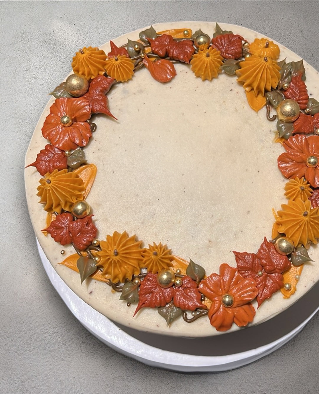 Thanksgiving wreath cake